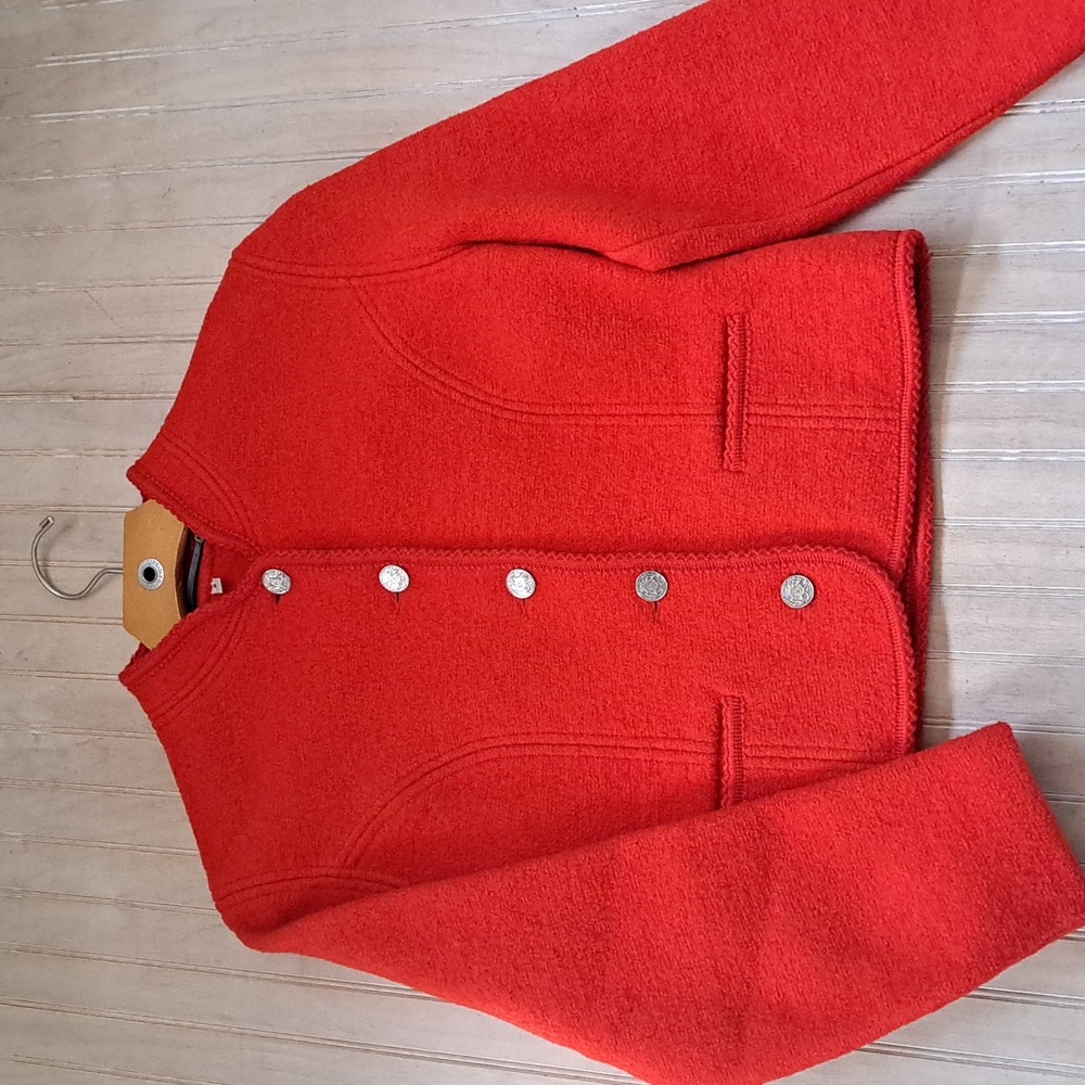 Vintage Red Pure Wool Cropped Jacket Coat Silver Crest Buttons Pockets Timeless - Picture 1 of 13